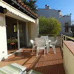 2 Pieces Avec Terrasse Vue Mer, Parking Au Lavandou - Fr-1-251-898 ル・ラヴァンドゥー