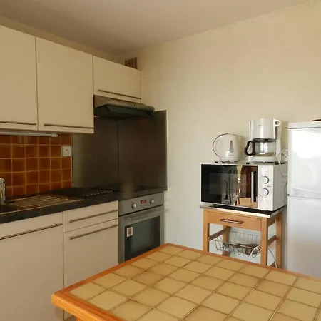 2 Pièces Avec Terrasse Vue Mer, Parking Au Lavandou - Fr-1-251-898 *