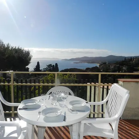 2 Pieces Avec Terrasse Vue Mer, Parking Au Lavandou - Fr-1-251-898 ル・ラヴァンドゥー